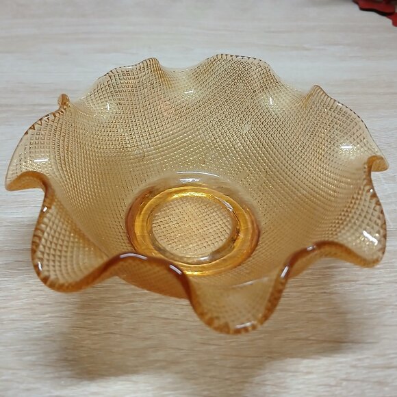 Vintage Amber Glass Ruffled Edge Crosshatch Grid Pressed Glass Decorative Bowl - Picture 2 of 10